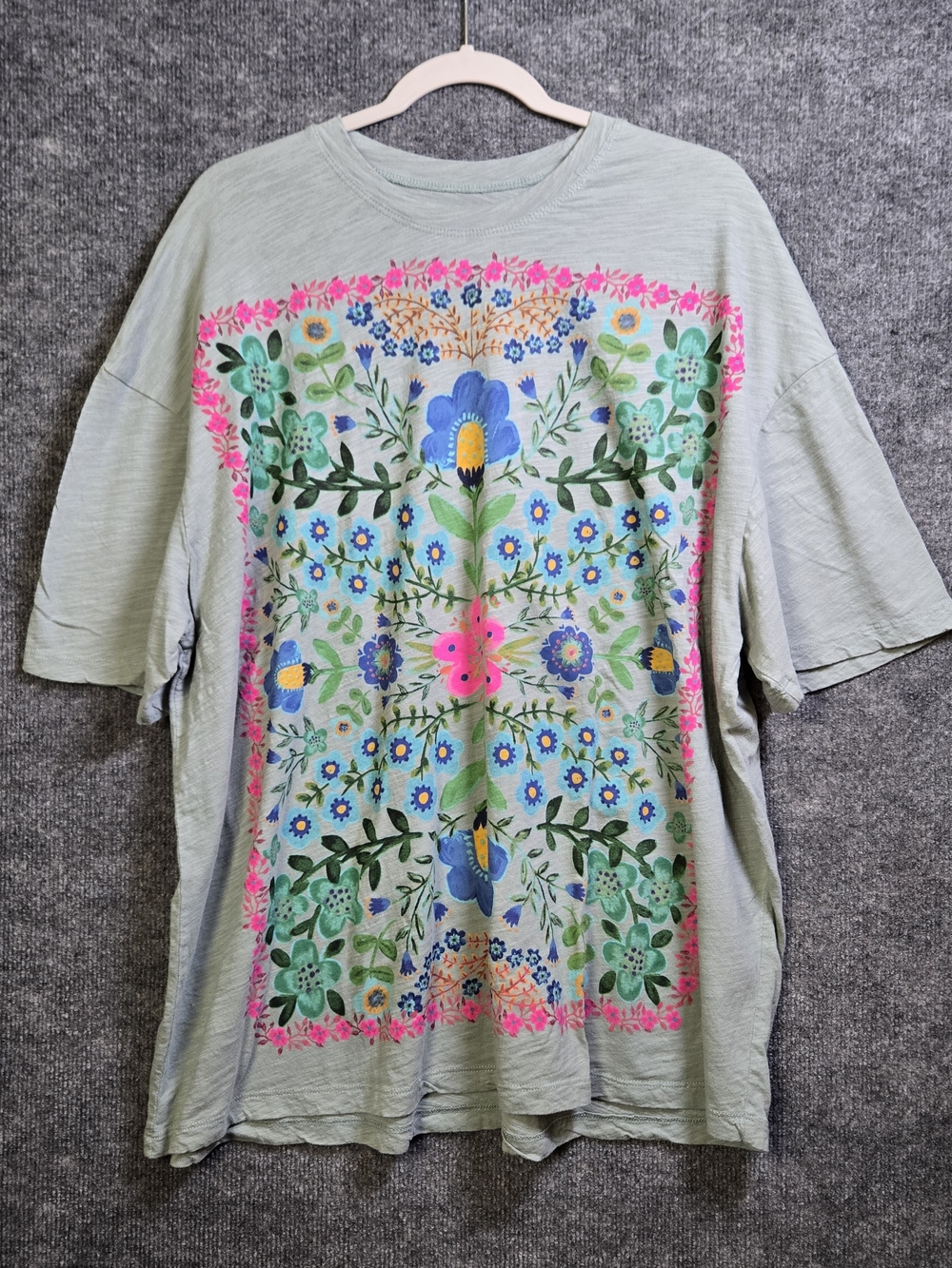 Natural Life T Shirt Womens One Size Gray Pink Flower Graphic Cotton Boho Hippie